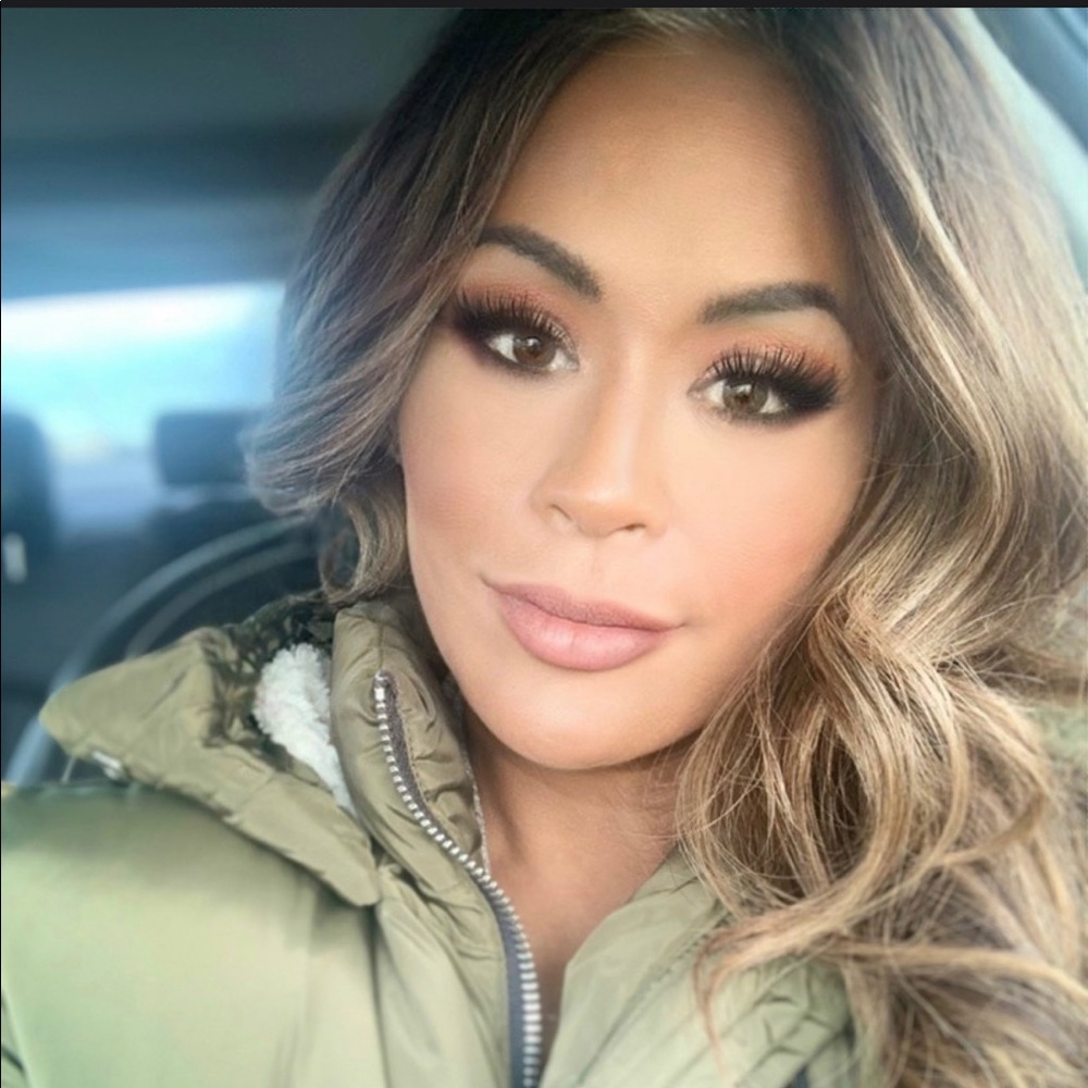 Meet your Posher, Liza